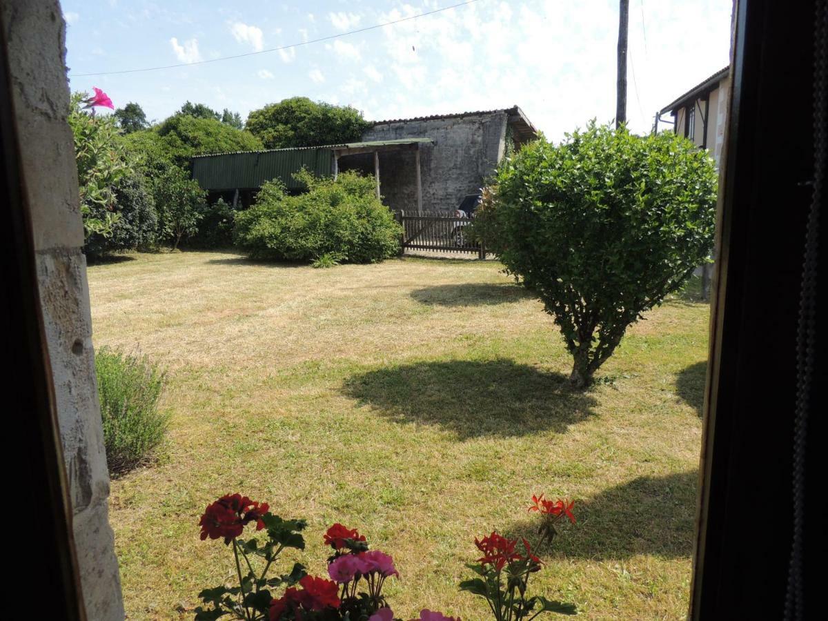 Chocolate Box Cottage Parzac Экстерьер фото